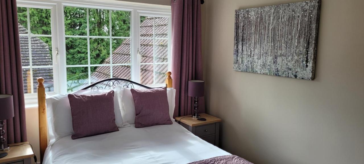 Ha'Penny Acre Bed & Breakfast Sherfield English Exterior photo