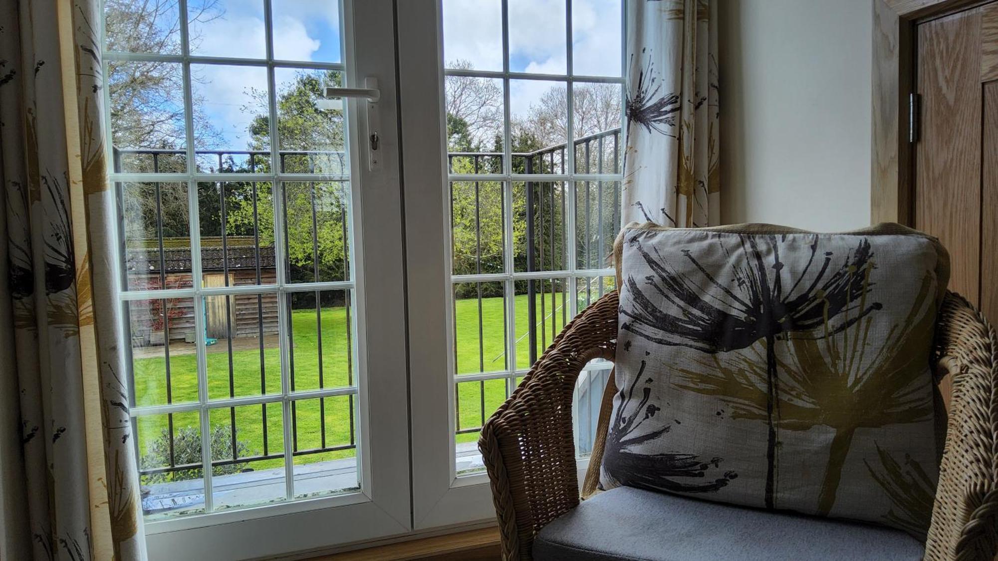 Ha'Penny Acre Bed & Breakfast Sherfield English Exterior photo